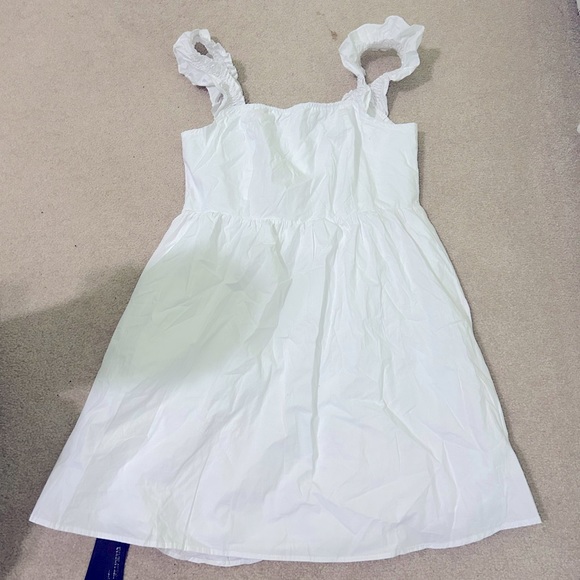 Aland Well, White, and size large - Picture 1 of 1